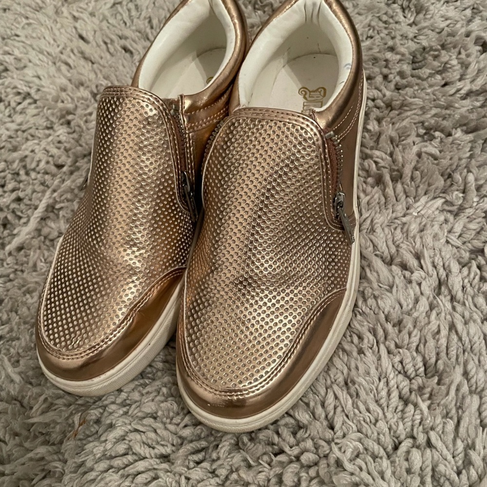 Cute PINK GOLD SOFT shoes